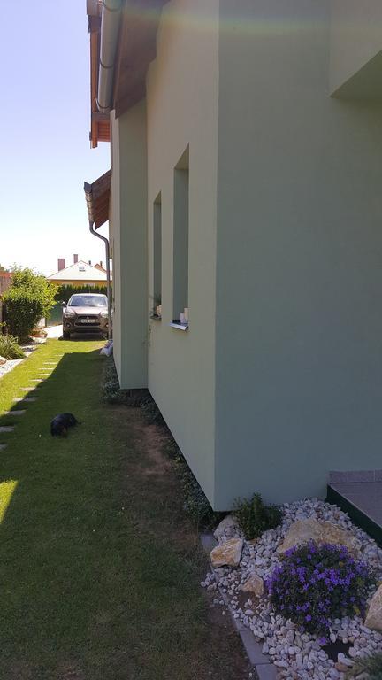 Apartman Nora Ii. Bük Екстериор снимка